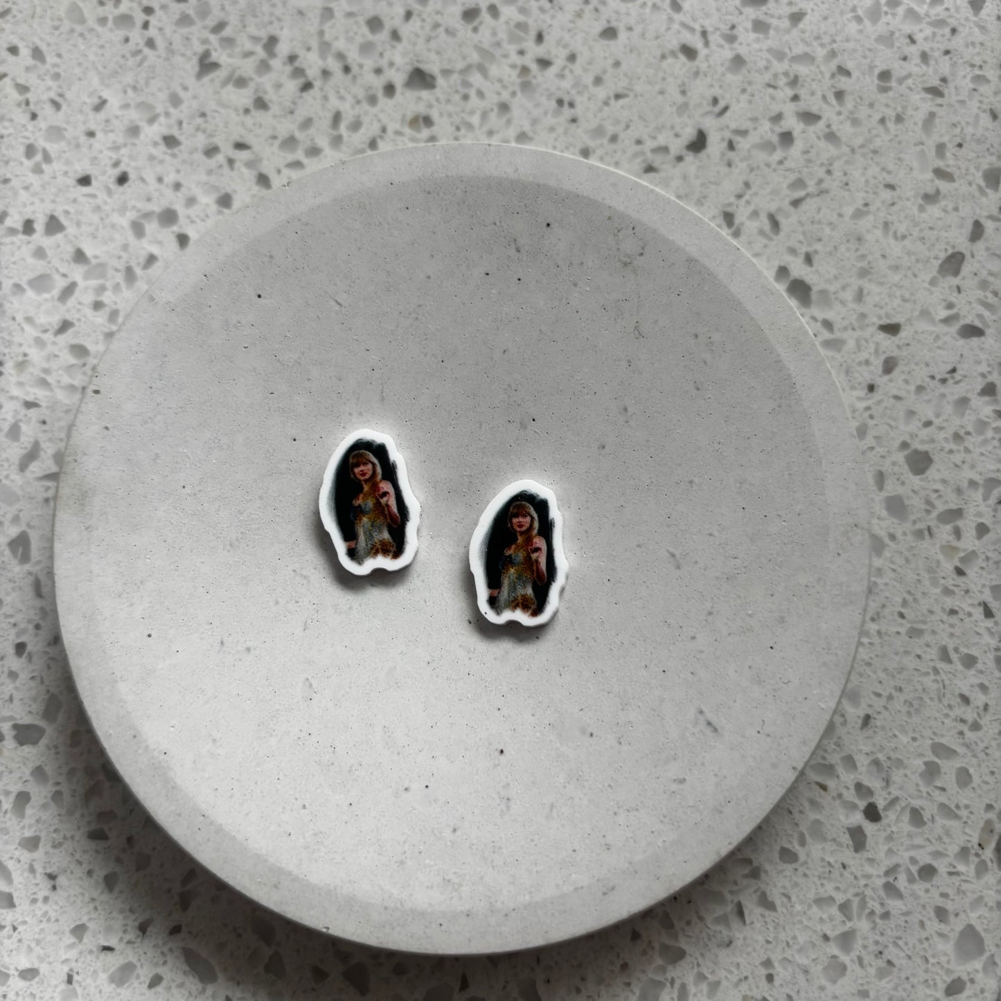Taylor Swift Planar Stud