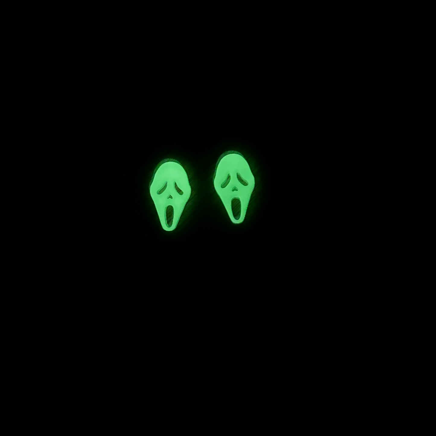 Glow In The Dark Ghostface Stud