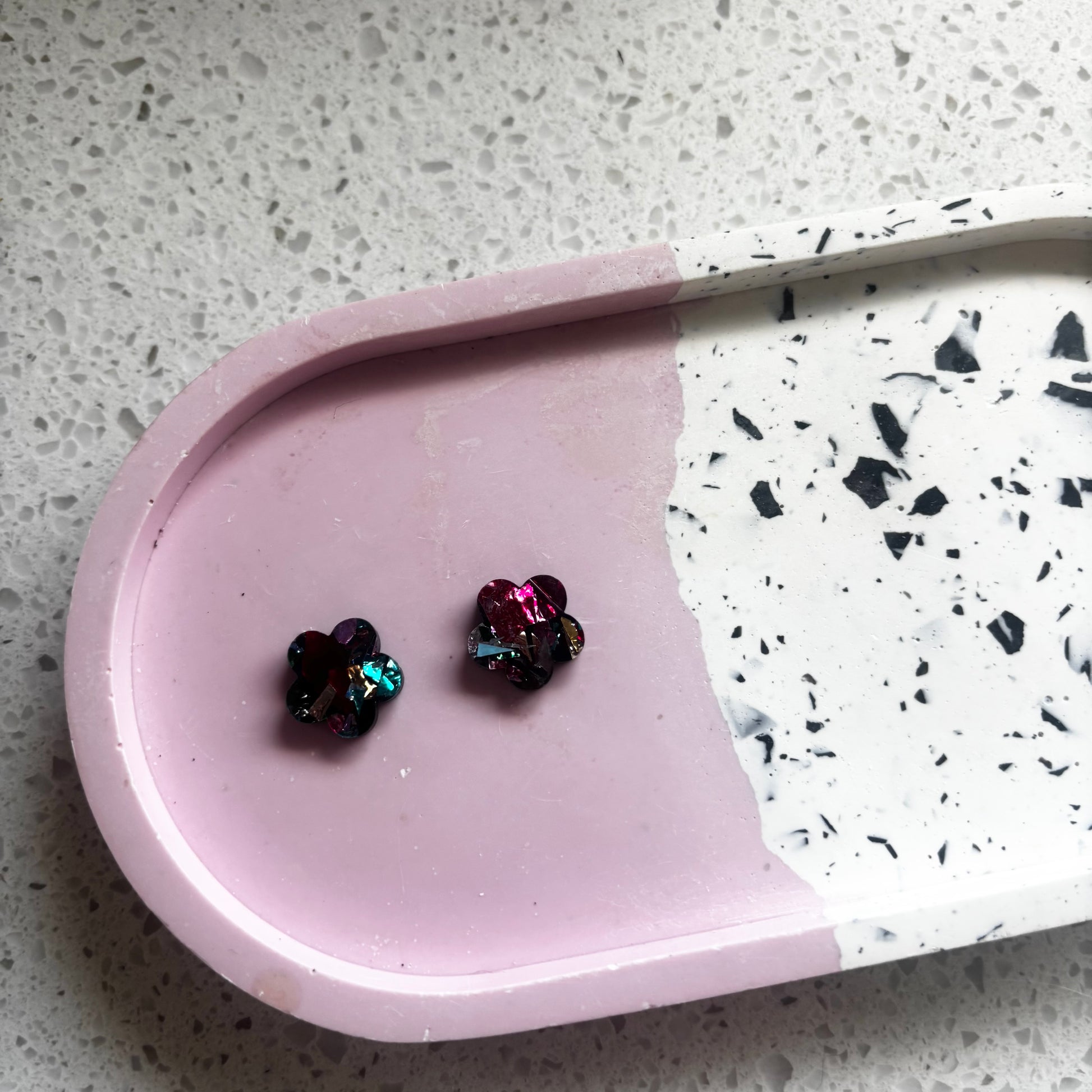 flower studs