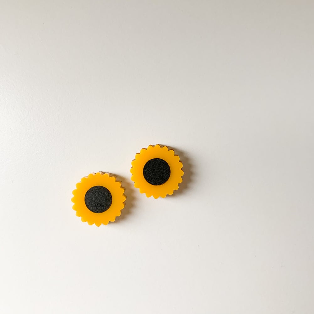 Sunflower Studs